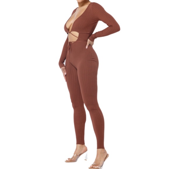 1 LEFT! Playin Games Jumpsuit NWT - Picture 3 of 4